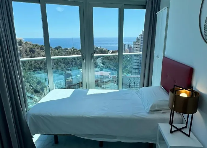 Skyline 23 With Sea Views